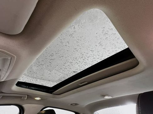 Used 2013 Ford Focus Titanium image 28