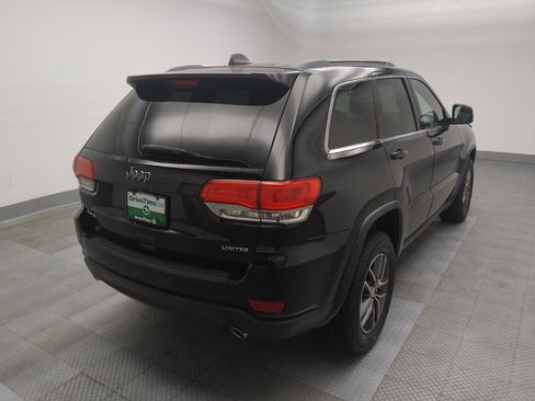 Used 2017 Jeep Grand Cherokee Limited AWD/4WD image 9