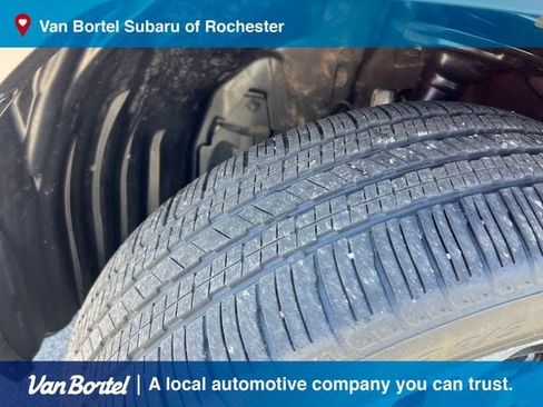 Used 2025 Subaru Forester Limited AWD/4WD image 10