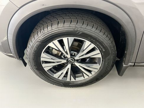 Used 2023 Nissan Rogue SV w/ SV Premium B Package AWD/4WD image 11