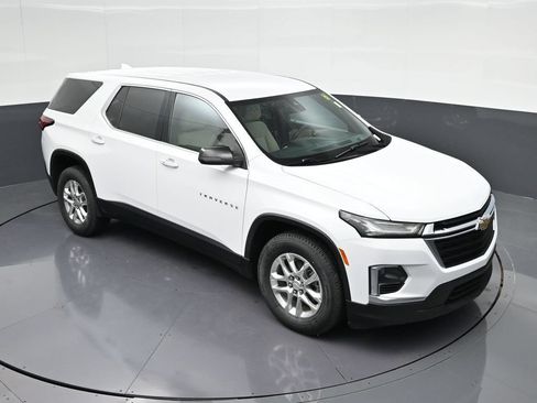 Used 2023 Chevrolet Traverse LS FWD image 20