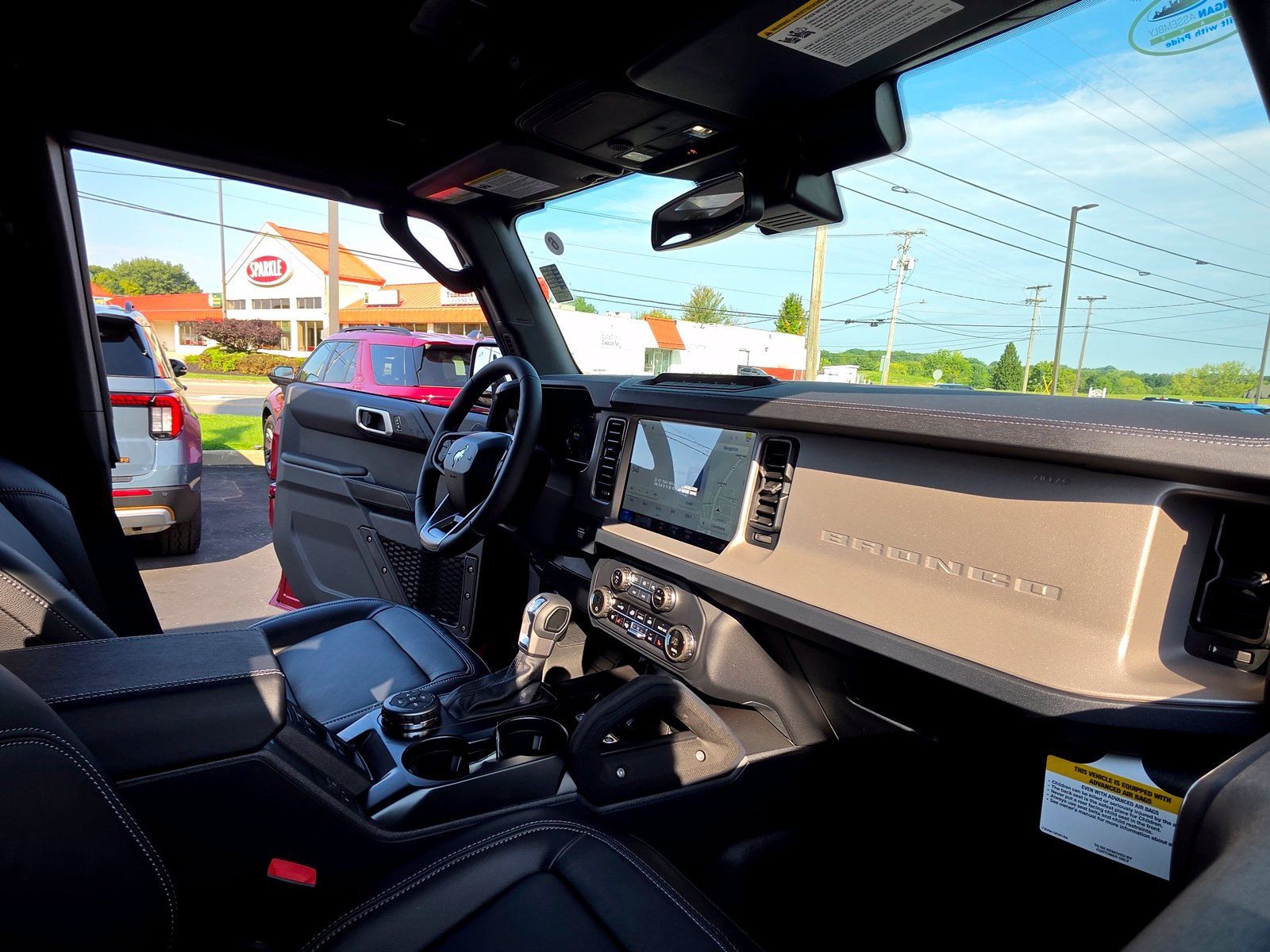 New 2026 Ford Bronco Outer Banks w/ Sasquatch Package AWD/4WD image 15
