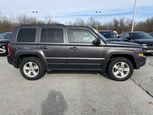 Used 2017 Jeep Patriot Latitude image 9