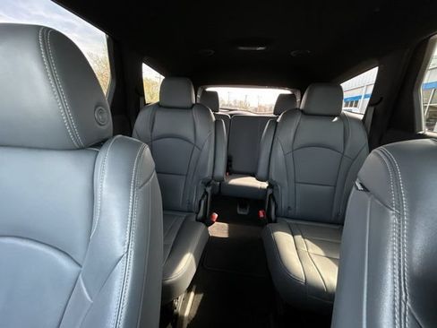 Used 2022 Buick Enclave Premium AWD/4WD image 55