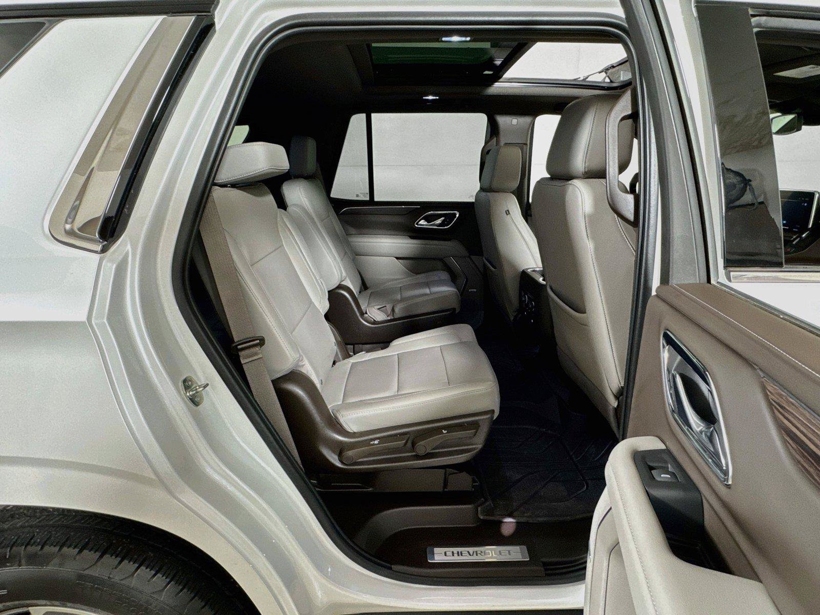Used 2023 Chevrolet Tahoe LT w/ Luxury Package AWD/4WD image 28