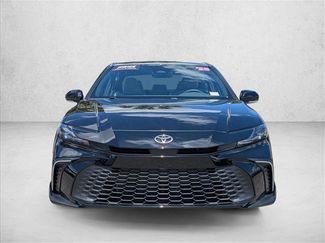 Used 2025 Toyota Camry SE w/ Multimedia Upgrade Package FWD video 2