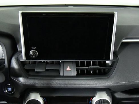 New 2025 Toyota RAV4 XLE image 4