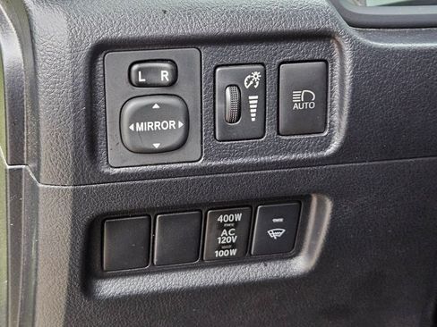 Used 2023 Toyota 4Runner TRD Off-Road Premium w/ Moonroof Package AWD/4WD image 25