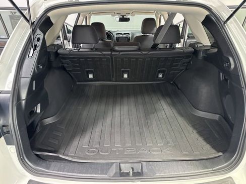 Used 2018 Subaru Outback 3.6R Limited AWD/4WD image 31