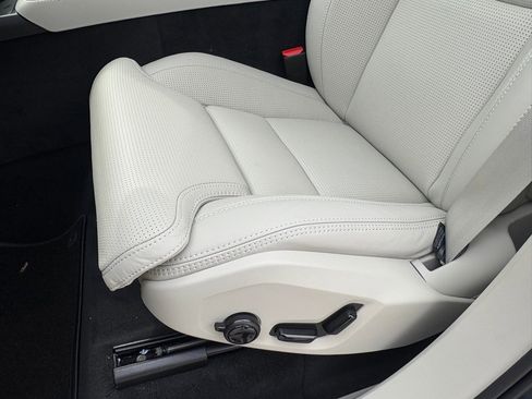 New 2026 Volvo XC90 B6 Ultra image 20