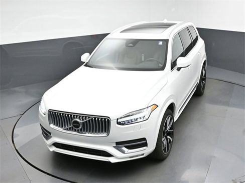 Used 2023 Volvo XC90 B6 Plus w/ Protection Package Premier image 45