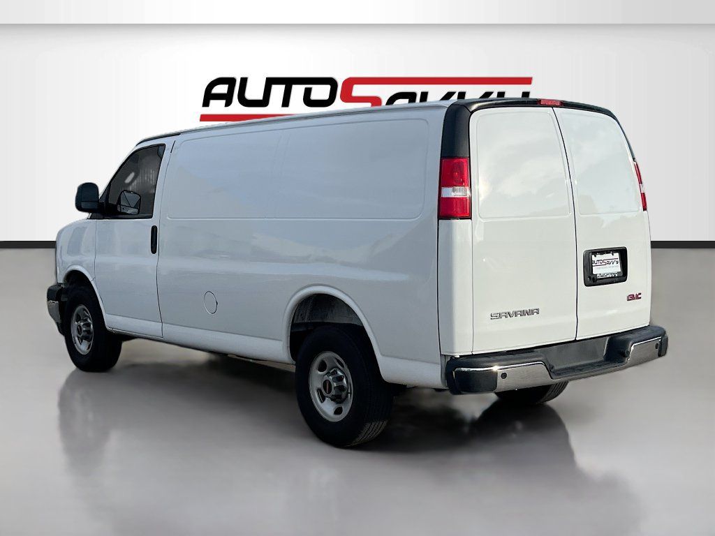 Used 2025 GMC Savana 2500 w/ Safety Package RWD image 5