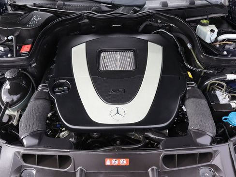 Used 2011 Mercedes-Benz C 300 4MATIC Sedan image 39