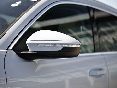 New 2025 Audi Q5 Premium image 10