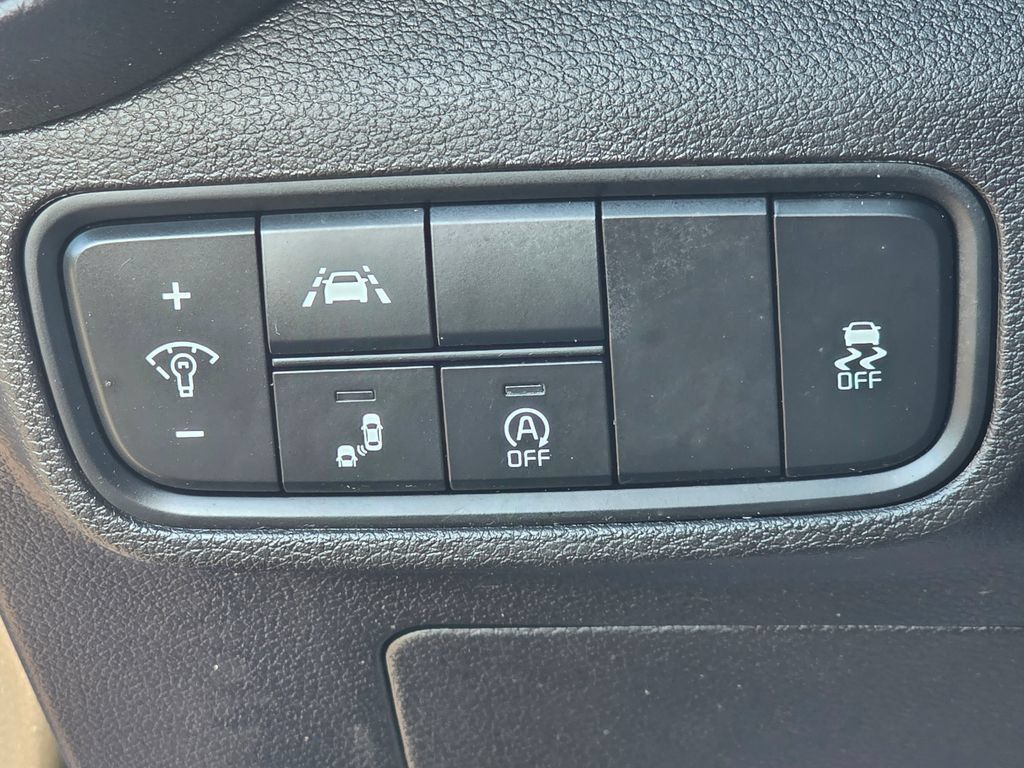 Used 2021 Kia Soul X-Line FWD image 25