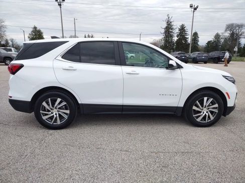 Used 2024 Chevrolet Equinox LT FWD image 8
