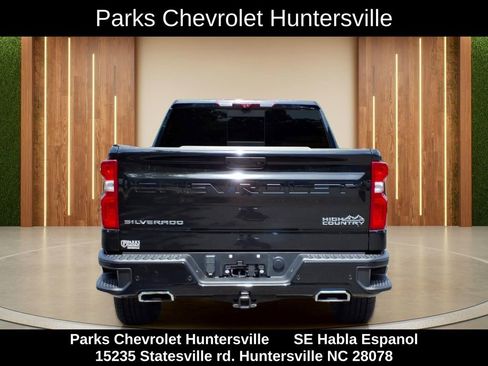 Certified 2022 Chevrolet Silverado 1500 High Country w/ Technology Package AWD/4WD image 31