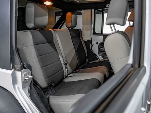 Used 2007 Jeep Wrangler X image 35