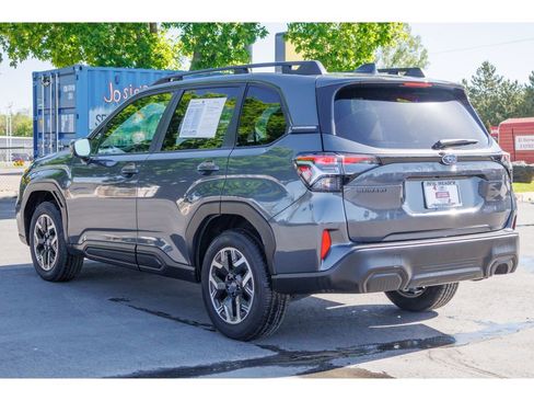 Certified 2025 Subaru Forester Premium AWD/4WD image 5