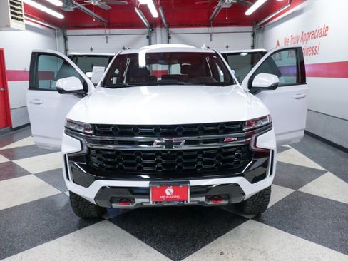 Used 2022 Chevrolet Tahoe Z71 w/ Luxury Package image 28