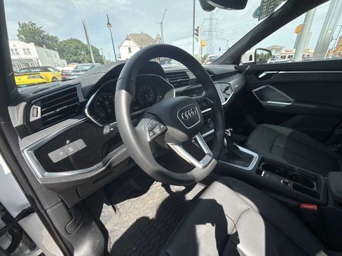 Used 2023 Audi Q3 2.0T Premium Plus AWD/4WD image 10