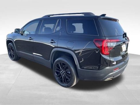 Used 2023 GMC Acadia SLE w/ Driver Convenience Package image 3