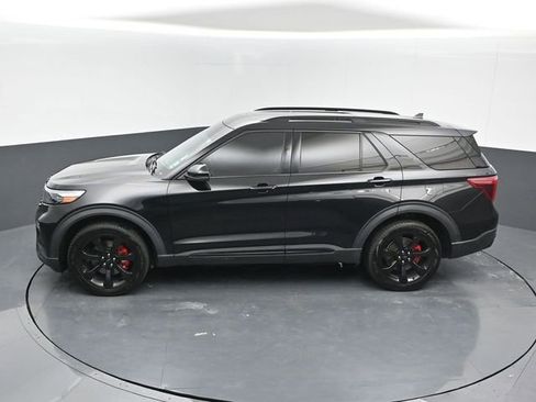 Certified 2021 Ford Explorer ST w/ Equipment Group 401A image 12