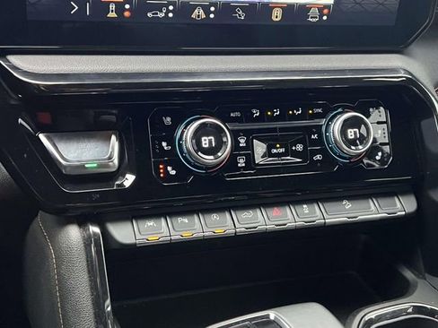 Used 2024 GMC Sierra 1500 AT4 image 26