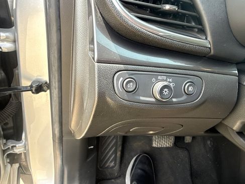 Used 2018 Buick Encore Preferred FWD image 18