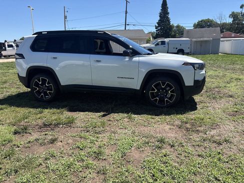 New 2026 Jeep Cherokee Overland AWD/4WD image 4
