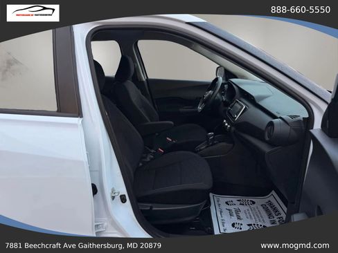 Used 2022 Nissan Kicks S image 20