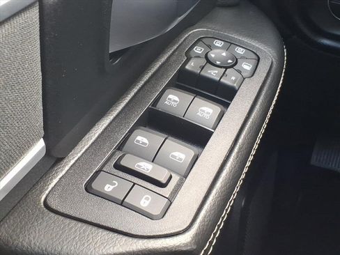 Used 2025 RAM 2500 Big Horn image 11