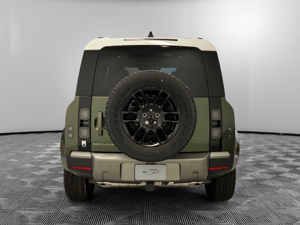New 2026 Land Rover Defender 110 S AWD/4WD image 4