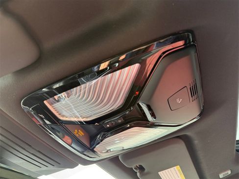 Certified 2024 BMW X6 xDrive40i w/ Premium Package image 33