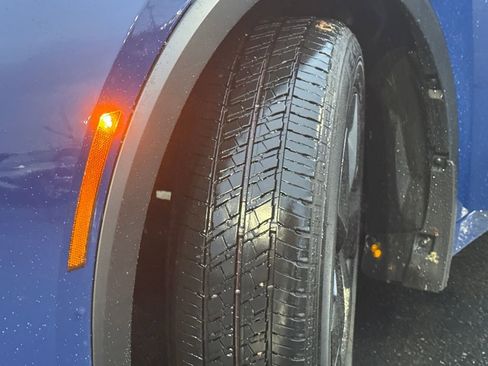 Certified 2024 Toyota Prius Prime SE image 12