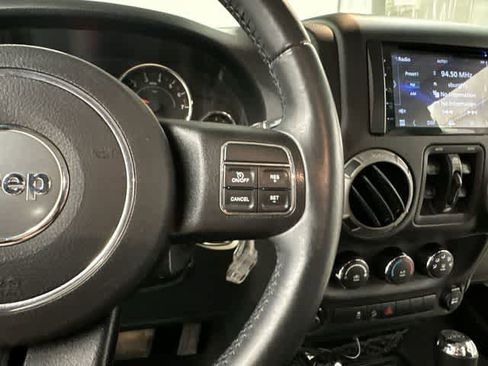 Used 2015 Jeep Wrangler Unlimited Sport w/ Quick Order Package 24S AWD/4WD image 9
