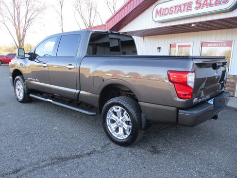 Used 2016 Nissan Titan SL AWD/4WD image 7