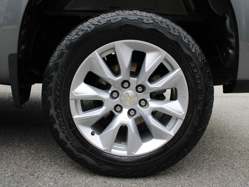 Used 2020 Chevrolet Silverado 1500 Custom w/ Custom Convenience Package image 10