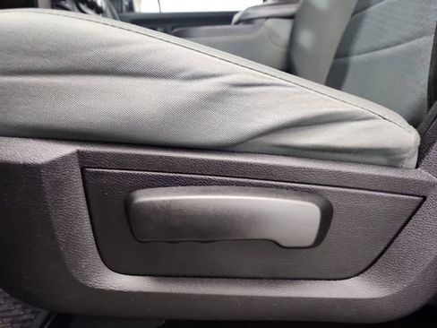 Used 2017 RAM 1500 Express image 17