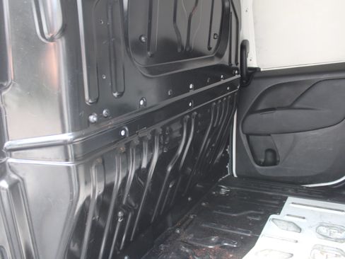 Used 2021 RAM ProMaster City Tradesman FWD image 21