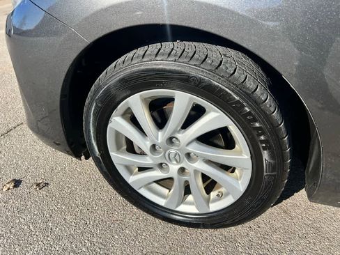 Used 2012 MAZDA MAZDA3 i Touring image 10