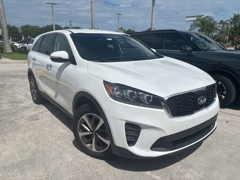 Used 2020 Kia Sorento FWD V6 image 2