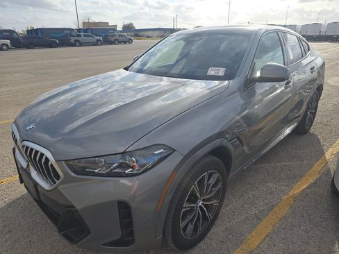 Used 2025 BMW X6 xDrive40i image 1