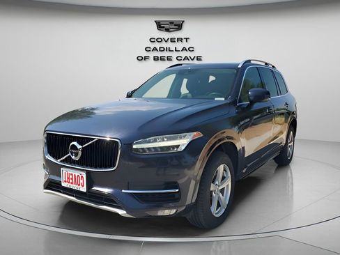 Used 2017 Volvo XC90 T5 Momentum w/ Vision Package image 3