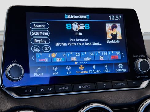 Used 2024 Nissan Sentra SV FWD image 9