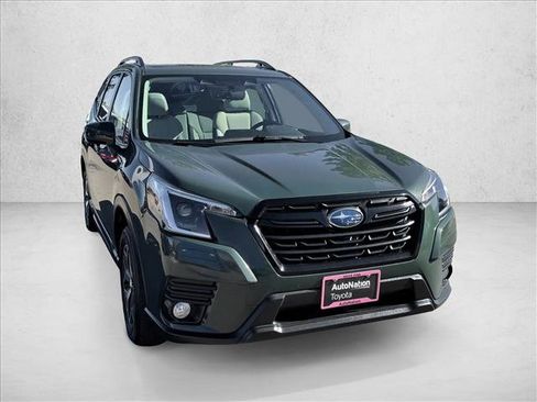Used 2023 Subaru Forester Premium AWD/4WD image 3