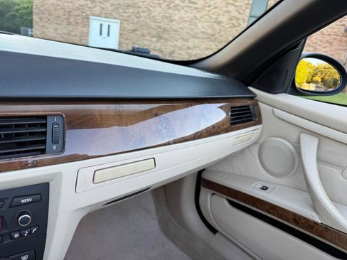 Used 2008 BMW 328i Convertible RWD image 36
