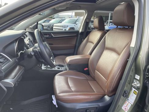 Used 2019 Subaru Outback 2.5i Touring AWD/4WD image 8