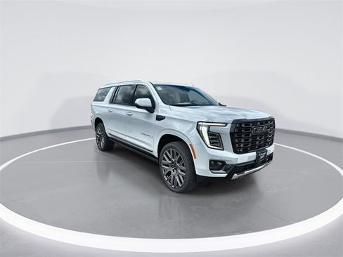 New 2026 GMC Yukon XL Denali Ultimate w/ LPO, Floor Liner Package image 2