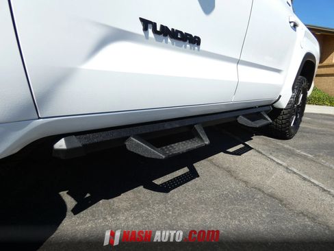 Used 2024 Toyota Tundra Limited AWD/4WD image 15